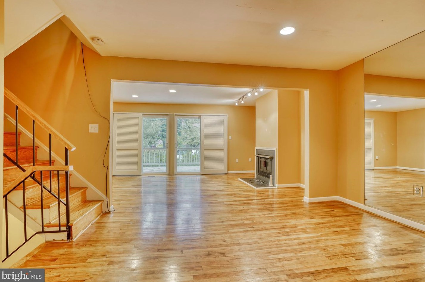 1908 Autumn Frost Ln, Baltimore MD  21209-1106 exterior