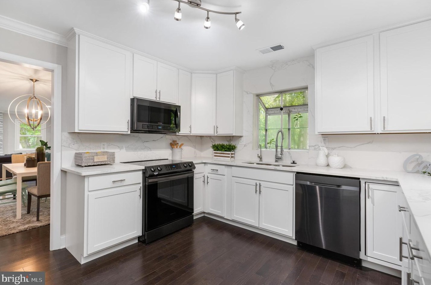 7725 Grasty Rd, Baltimore MD  21208-3404 exterior