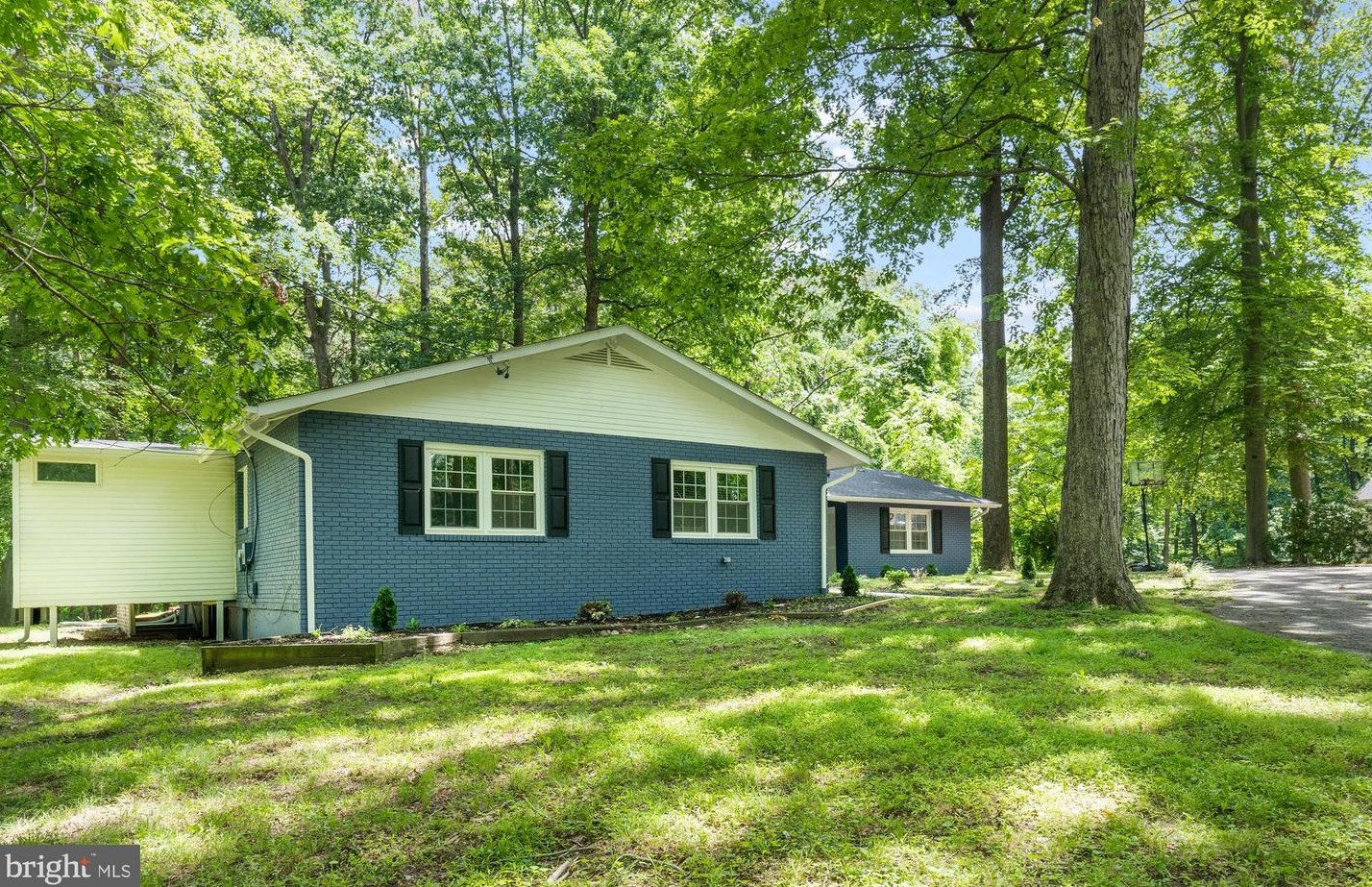 7725 Grasty Rd, Baltimore MD  21208-3404 exterior