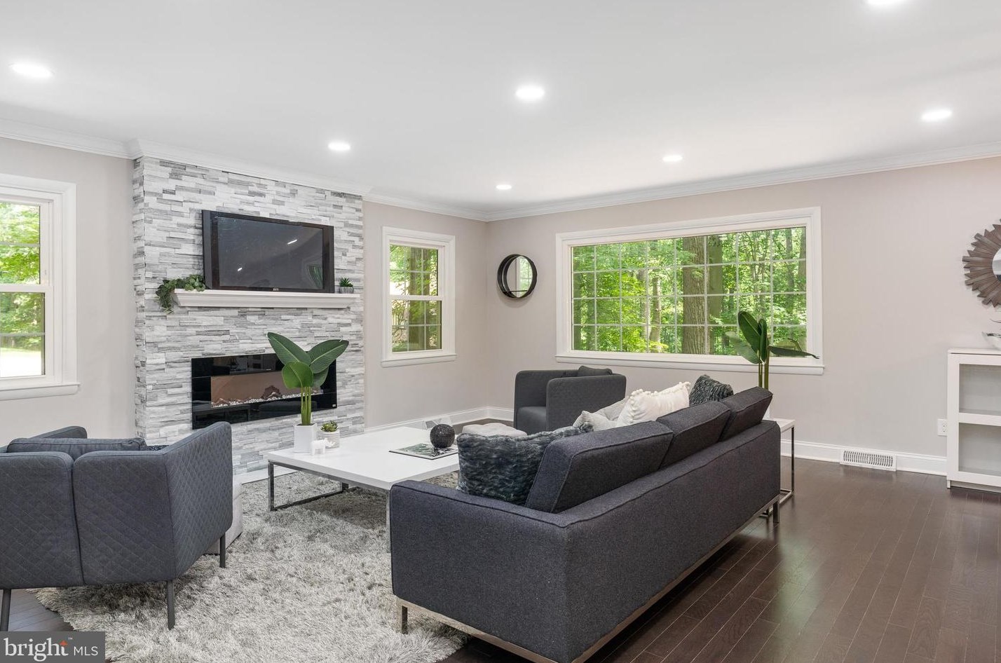 7725 Grasty Rd, Baltimore MD  21208-3404 exterior