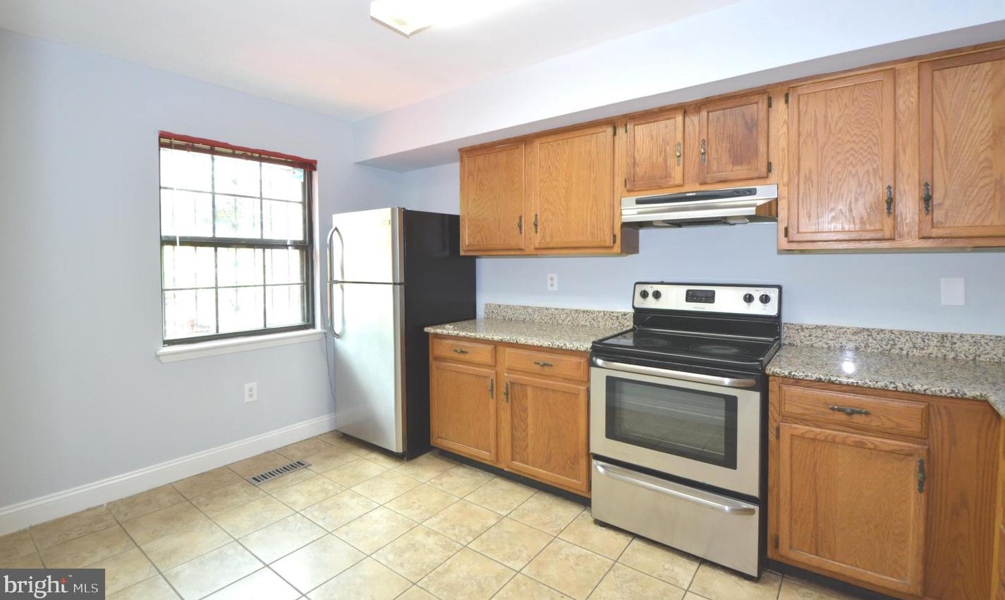 26 Heather Hill Rd, Baltimore MD  21228-6102 exterior