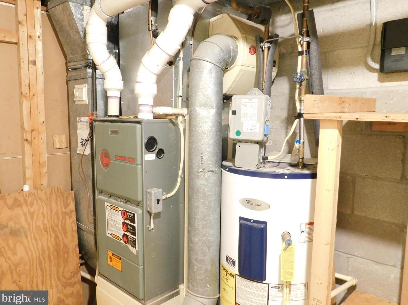 26 Heather Hill Rd, Baltimore MD  21228-6102 exterior