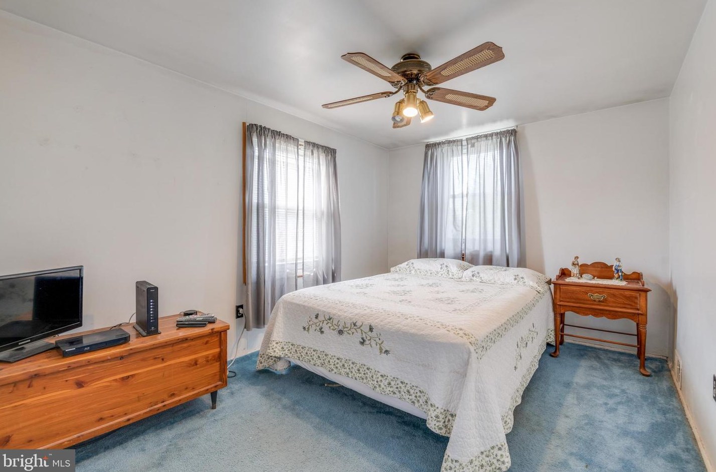 3208 Ryerson Cir, Baltimore MD 21227-4717 exterior