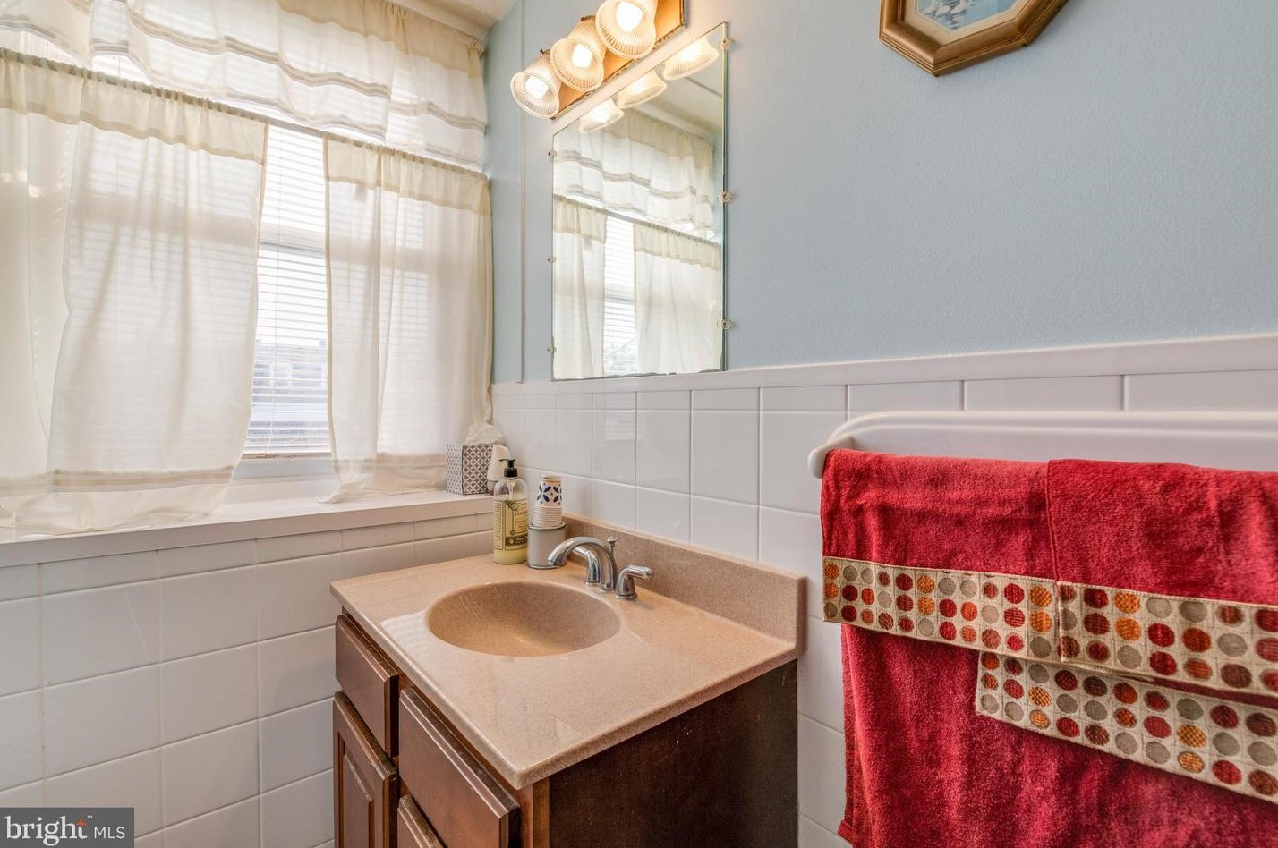 3208 Ryerson Cir, Baltimore MD 21227-4717 exterior