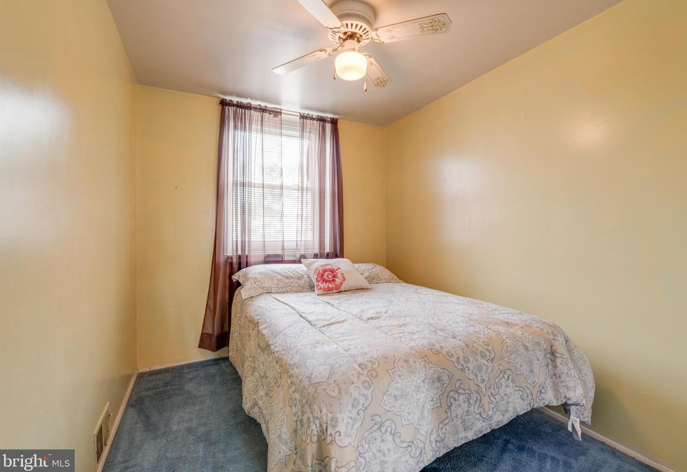 3208 Ryerson Cir, Baltimore MD 21227-4717 exterior