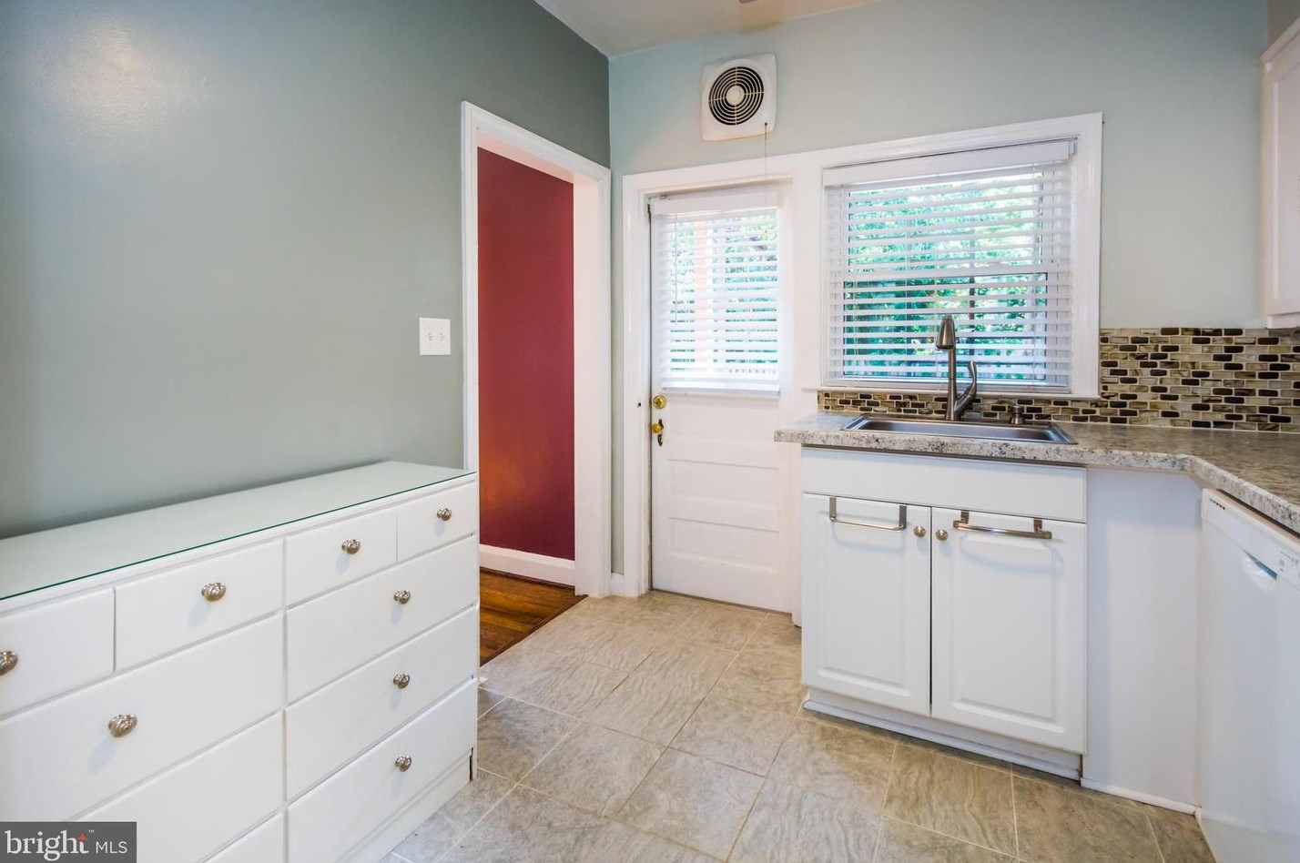 17 Briarwood Rd, Baltimore MD  21228-2002 exterior