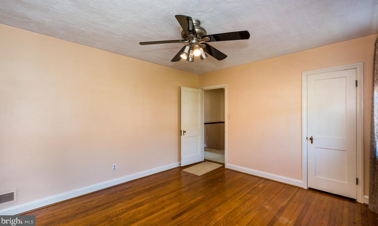 17 Briarwood Rd, Baltimore MD  21228-2002 exterior