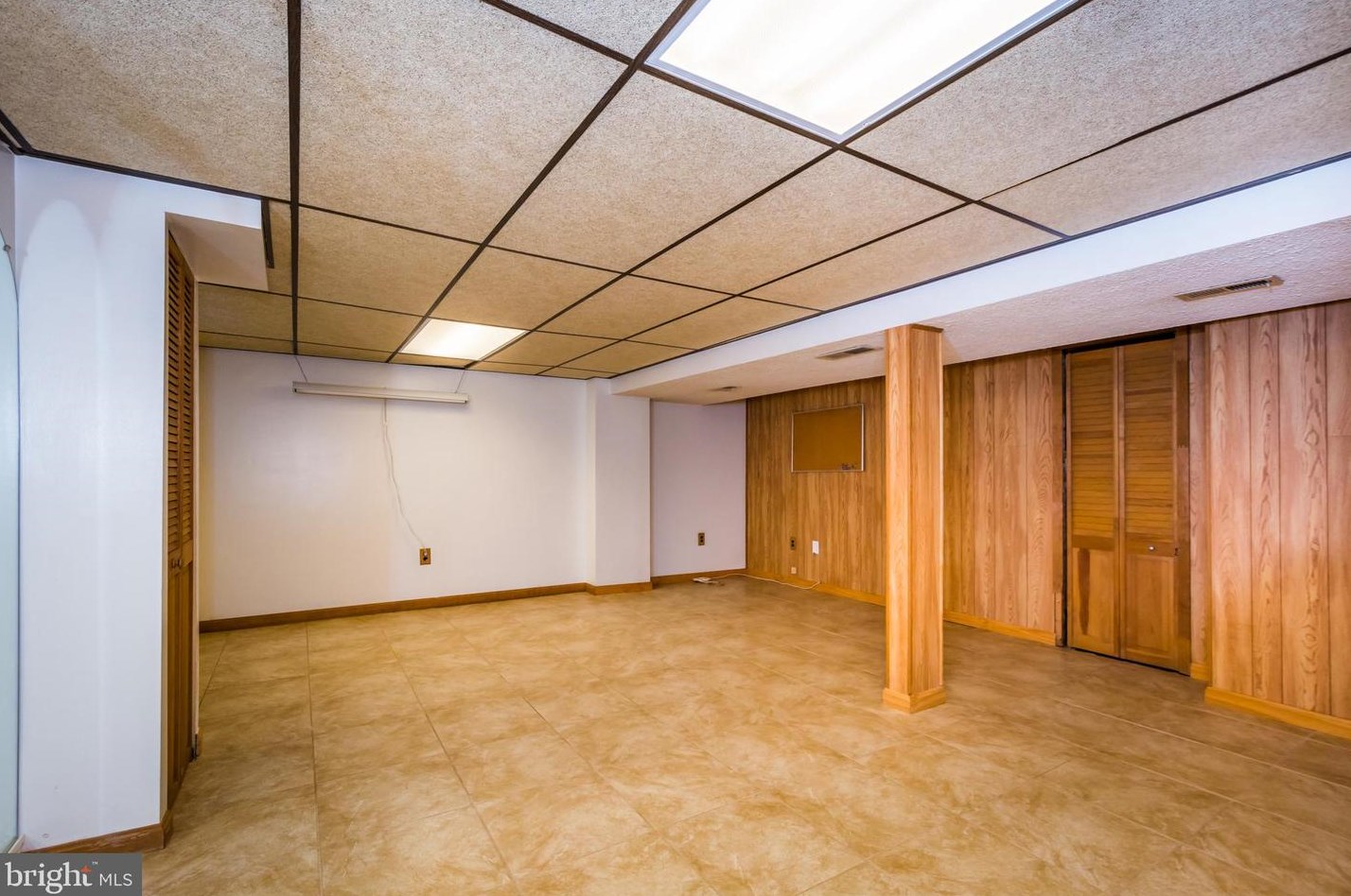 17 Briarwood Rd, Baltimore MD  21228-2002 exterior