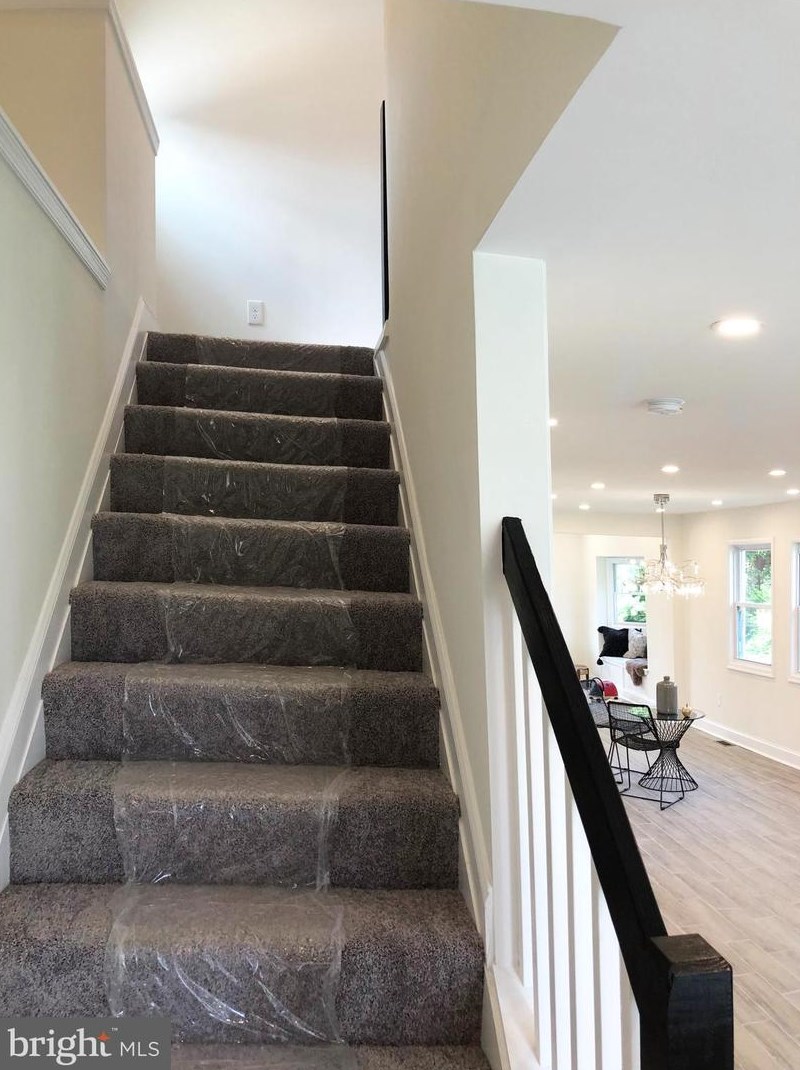 7318 Dakota Ave, Baltimore MD  21219-2148 exterior