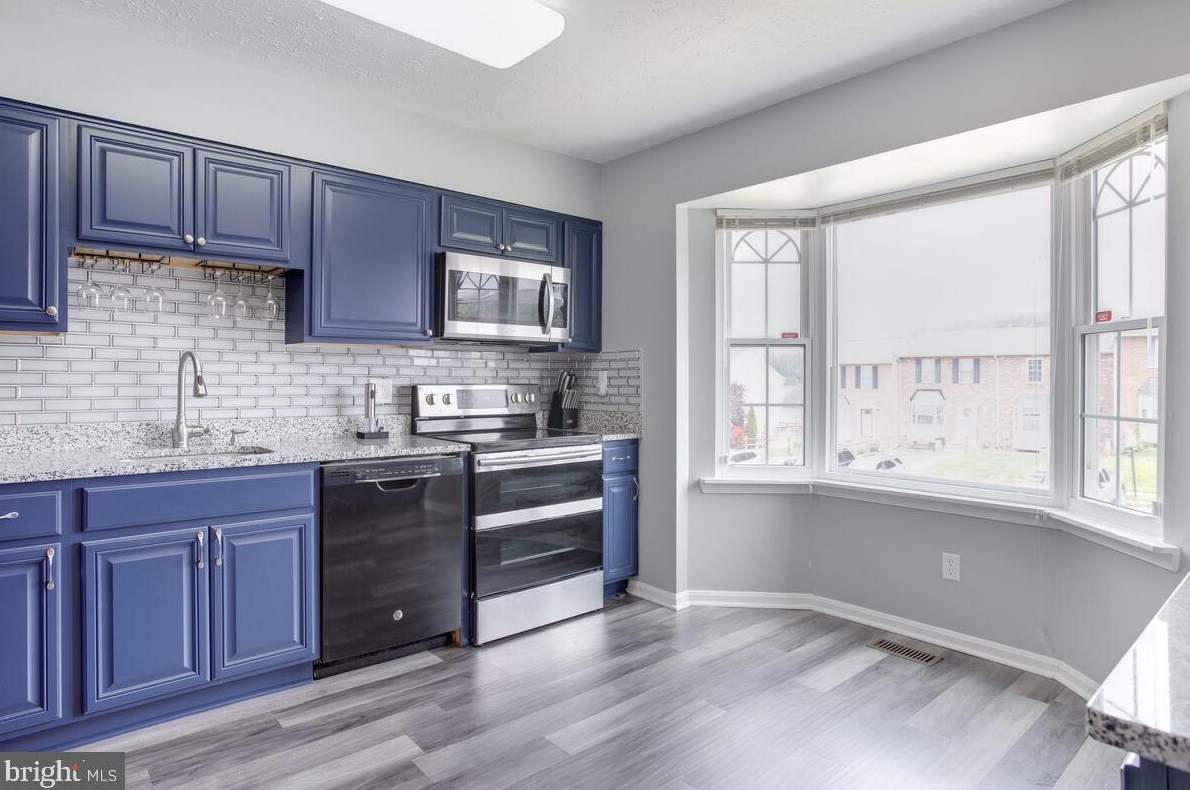 38 Powder View Ct, Baltimore MD  21236-4796 exterior