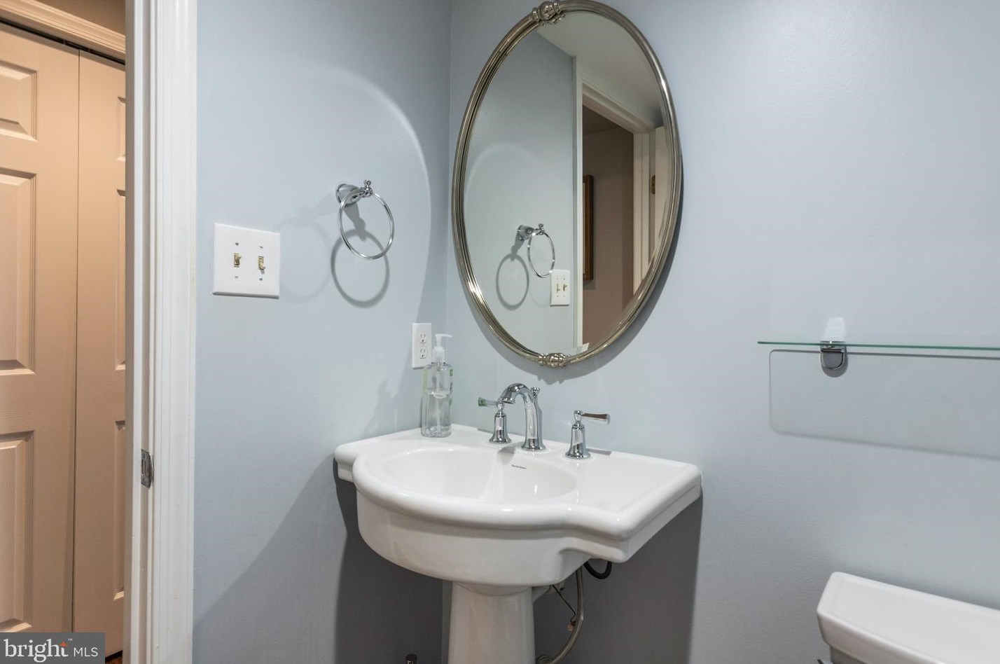 91 River Oaks Cir, Baltimore MD  21208-6356 exterior