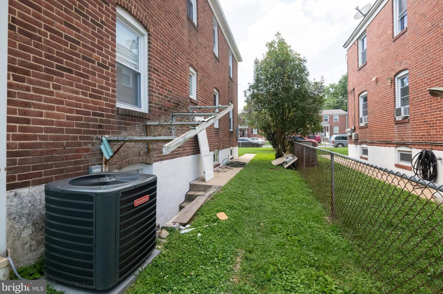 619 Delaware Ave, Baltimore MD  21221-4904 exterior