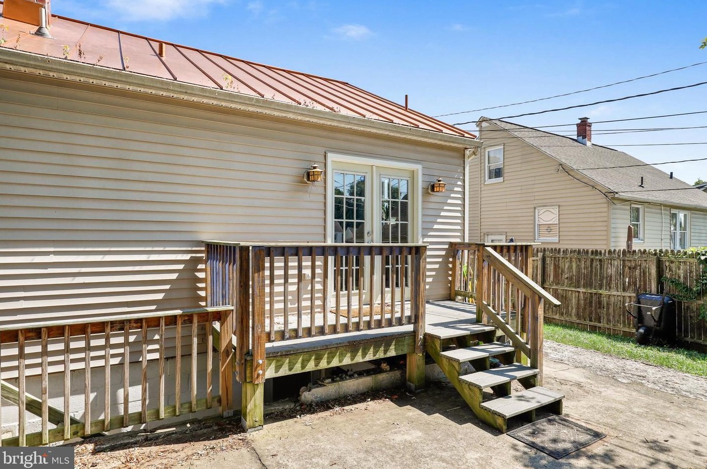 3011 Vermont Ave, Baltimore MD  21227-3743 exterior