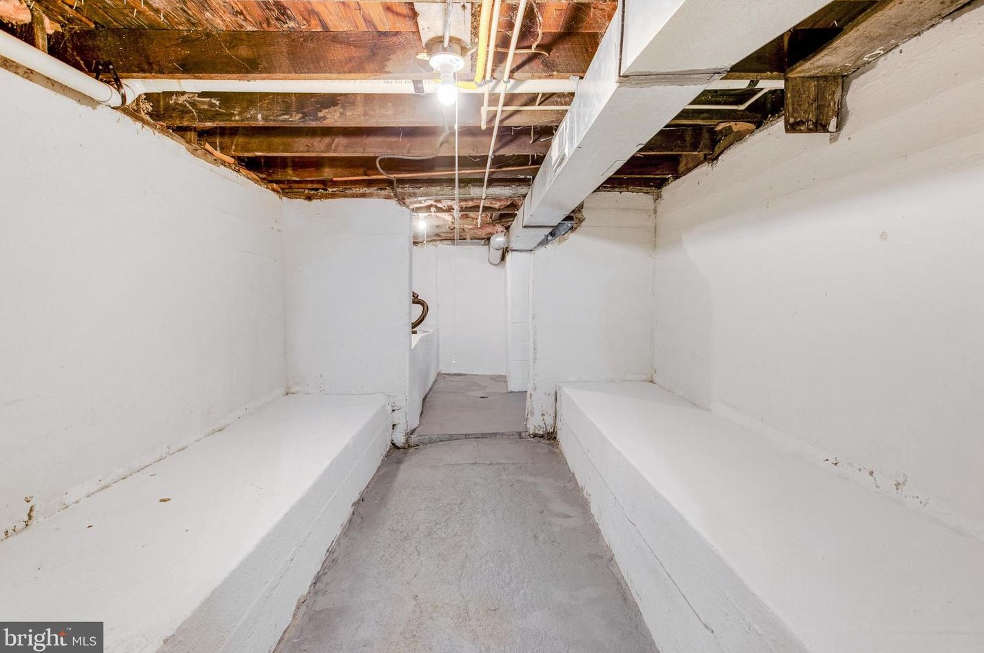 216 Colgate Ave, Baltimore MD  21222-4210 exterior