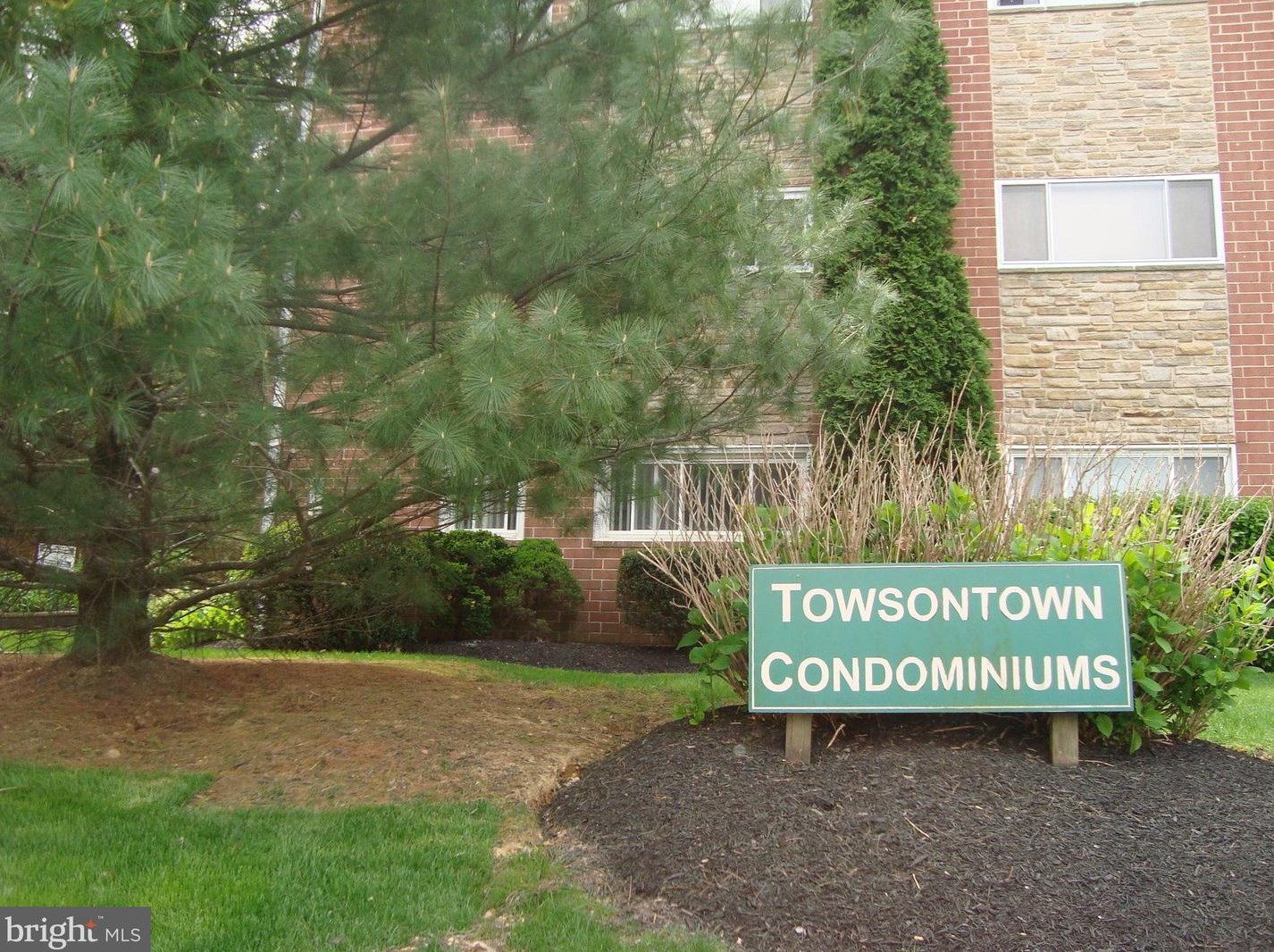 521 Epsom Rd, Baltimore MD  21286-2992 exterior