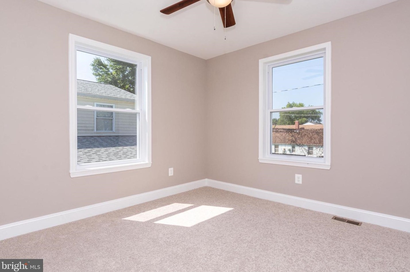 3106 Baybriar Rd, Baltimore MD  21222-5403 exterior