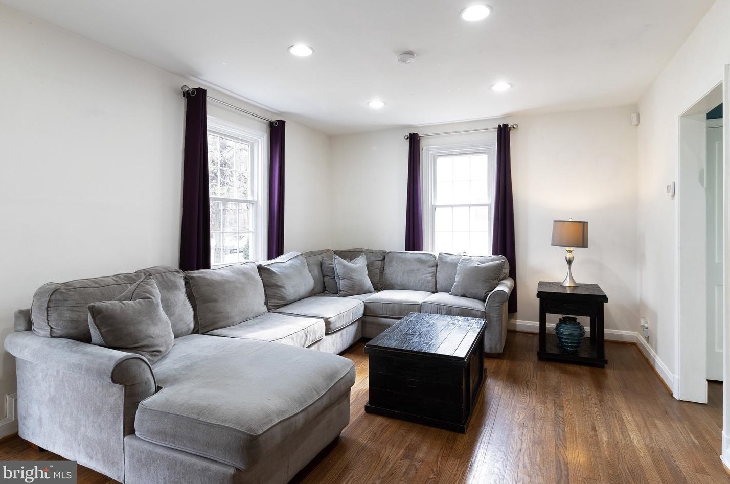 6 Greenwood Rd, Baltimore MD  21208-4704 exterior