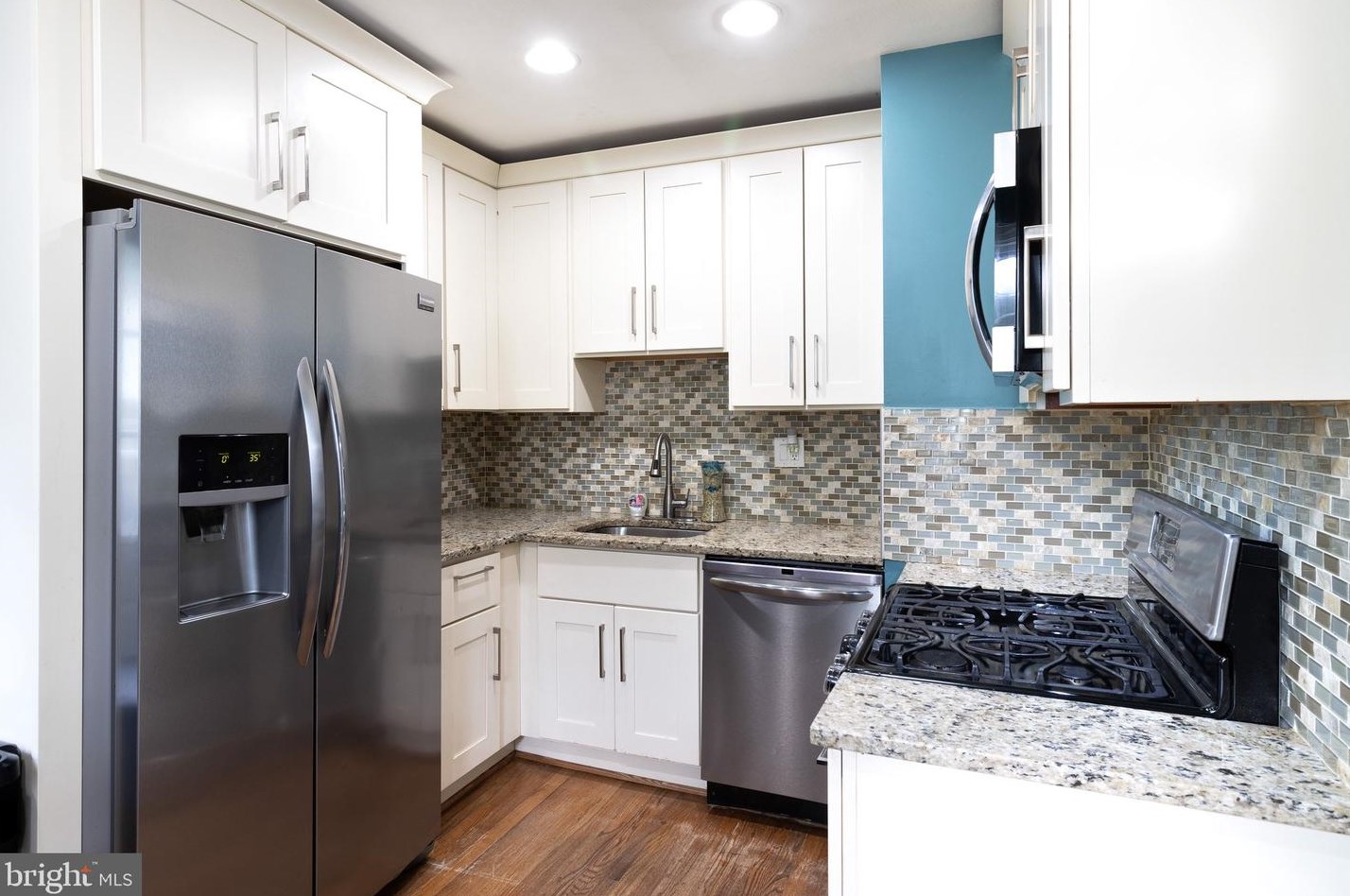 6 Greenwood Rd, Baltimore MD  21208-4704 exterior