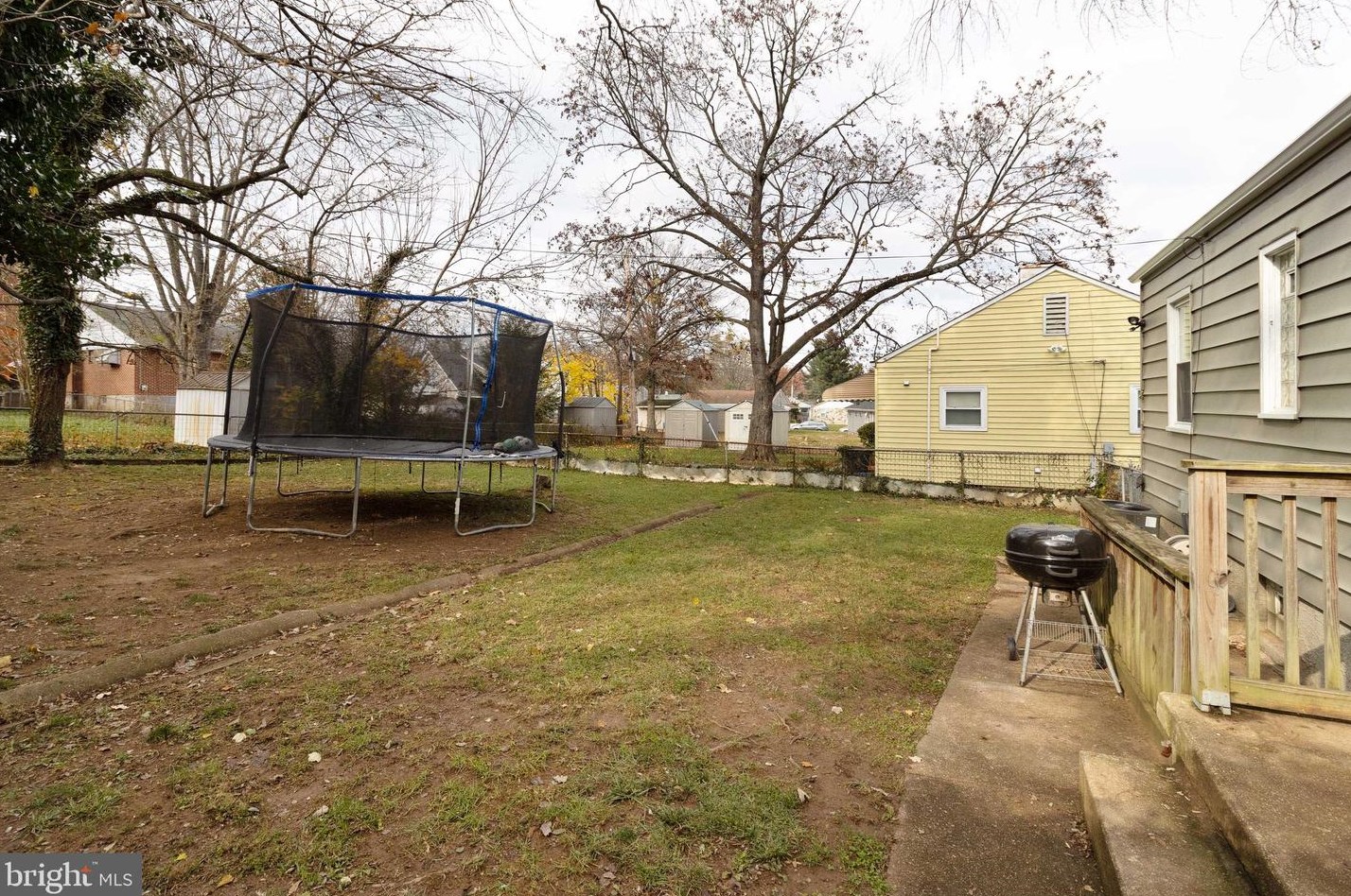 6 Greenwood Rd, Baltimore MD  21208-4704 exterior