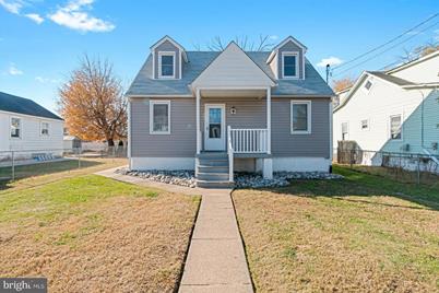 110 N Essex Avenue - Photo 1