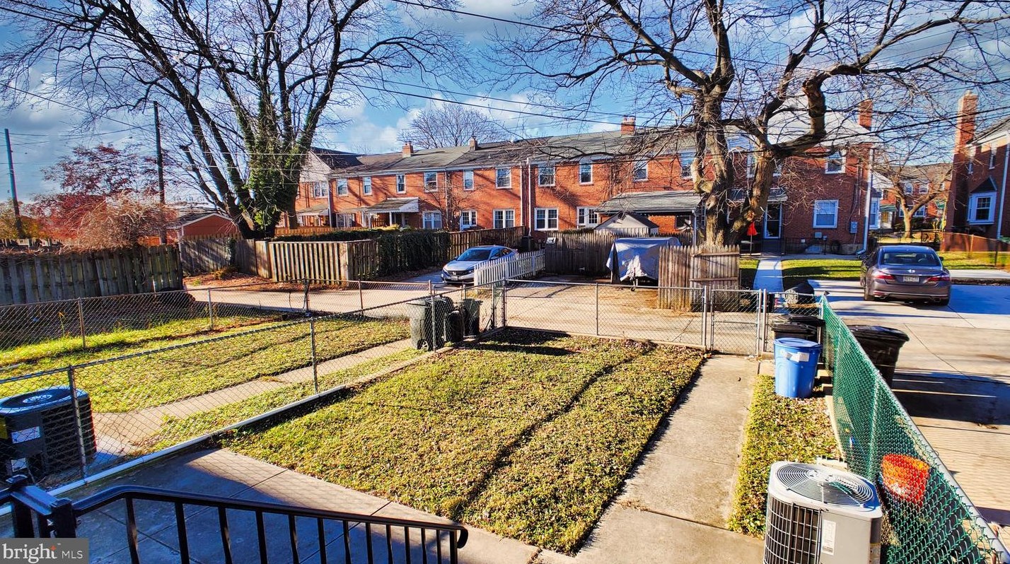 8118 Loch Raven Blvd, Baltimore MD 21286-8305 exterior