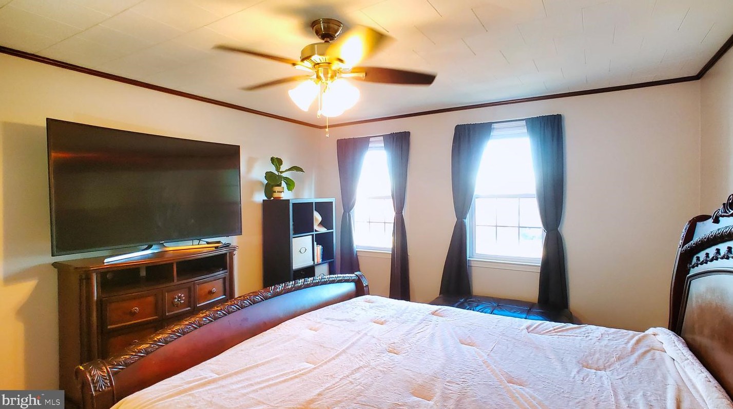 8118 Loch Raven Blvd, Baltimore MD 21286-8305 exterior