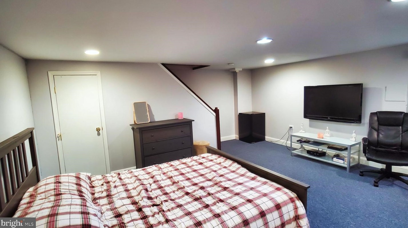 8118 Loch Raven Blvd, Baltimore MD 21286-8305 exterior