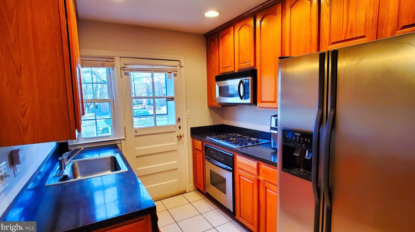 8118 Loch Raven Blvd, Baltimore MD 21286-8305 exterior