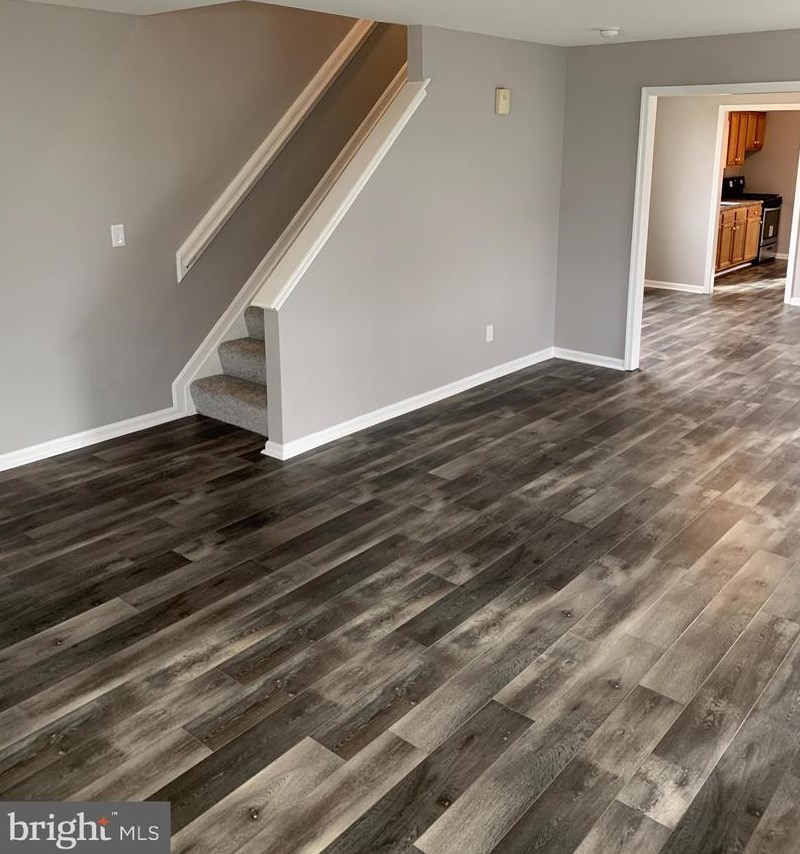 27 Maryland Ave, Baltimore MD 21228-3240 exterior