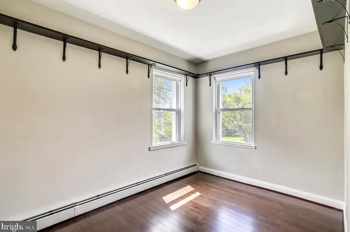 9615 Dixon Ave, Baltimore MD  21234-2101 exterior