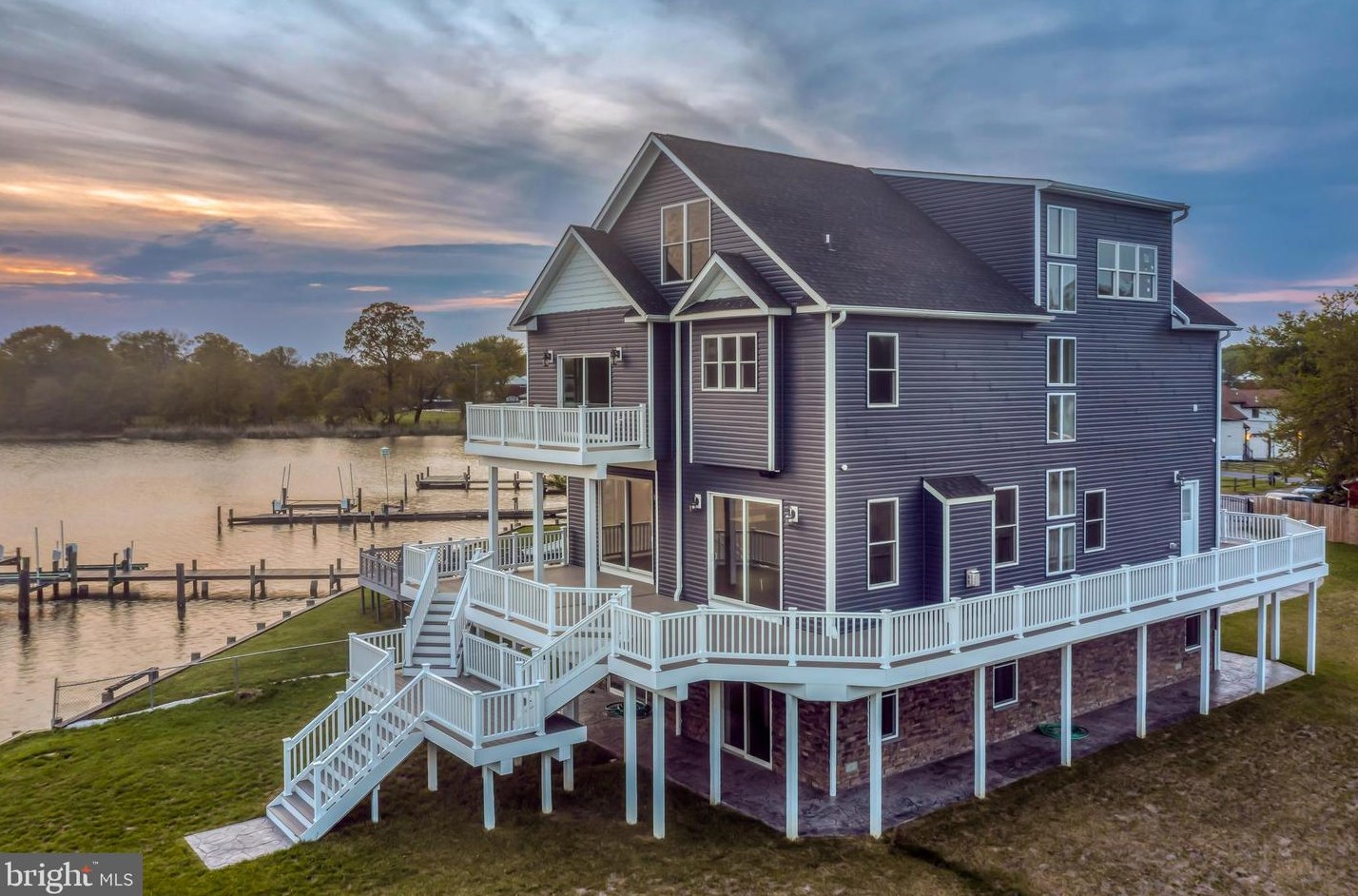 7801 Deboy Ave, Baltimore MD 21222-2719 exterior