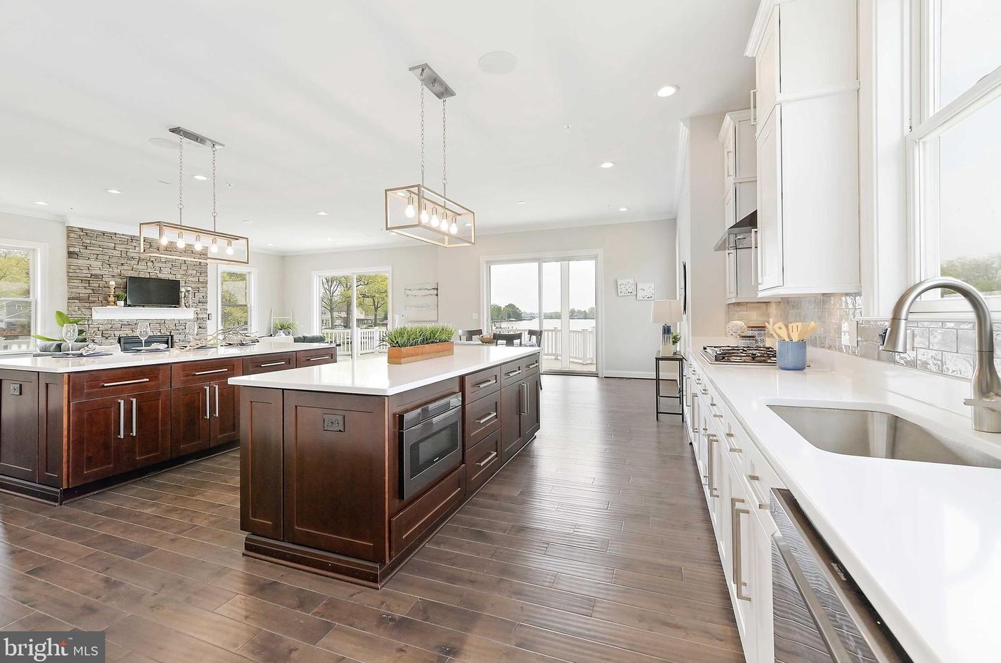 7801 Deboy Ave, Baltimore MD 21222-2719 exterior