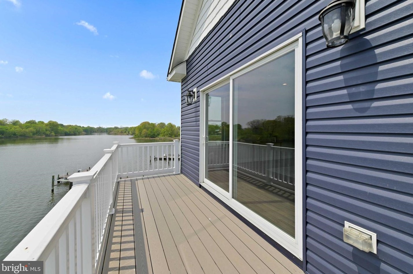 7801 Deboy Ave, Baltimore MD 21222-2719 exterior