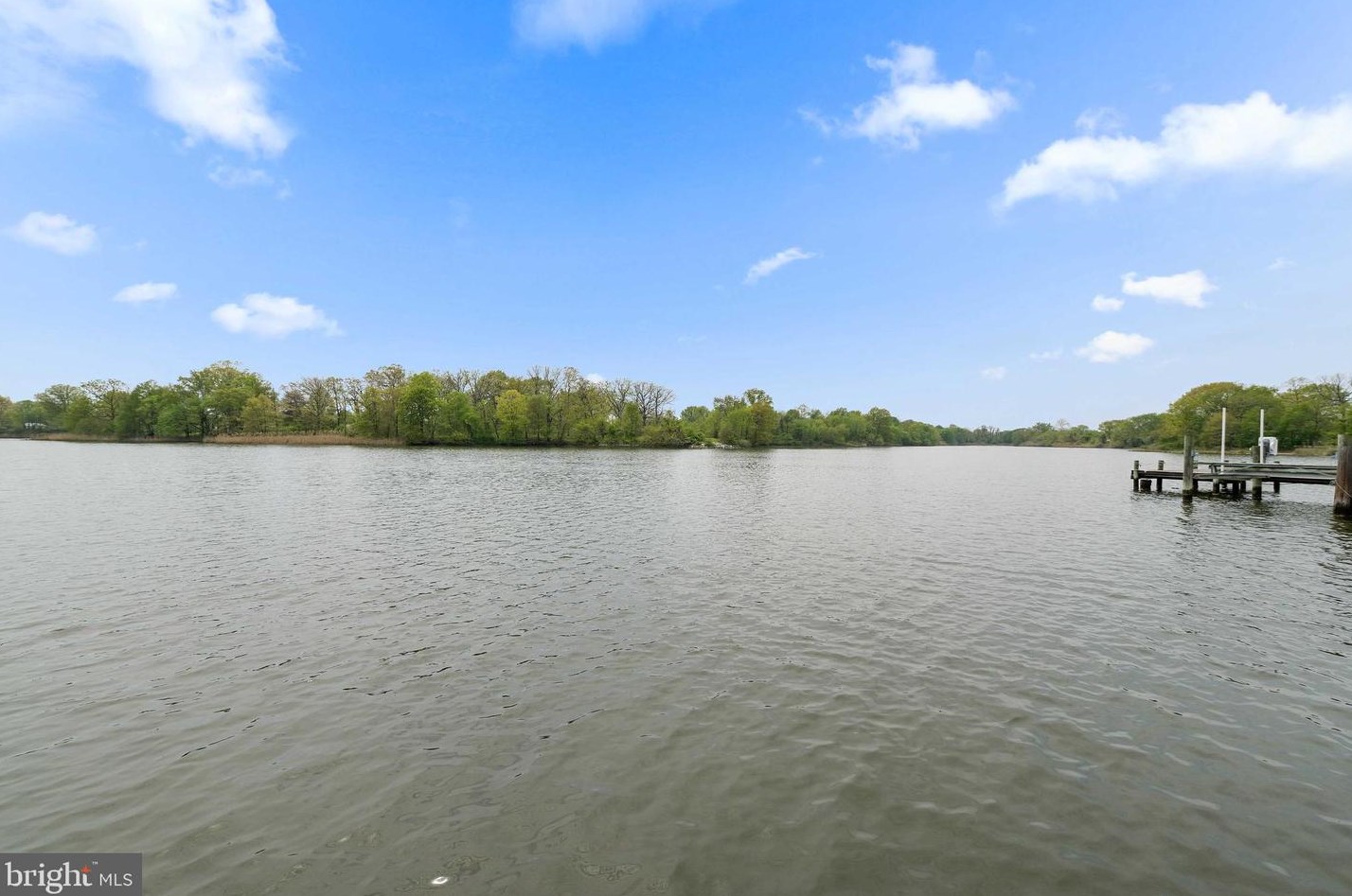 7801 Deboy Ave, Baltimore MD 21222-2719 exterior