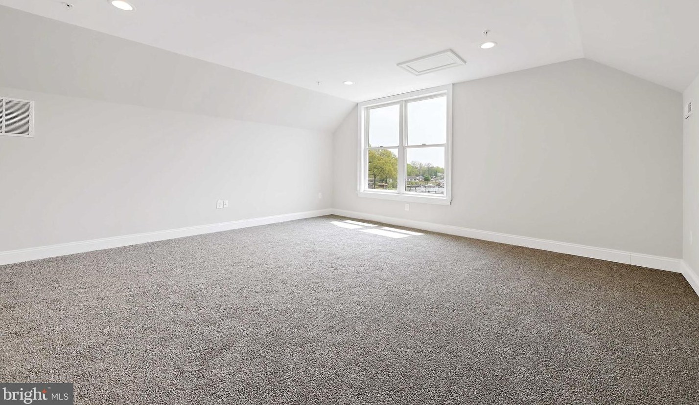 7801 Deboy Ave, Baltimore MD 21222-2719 exterior