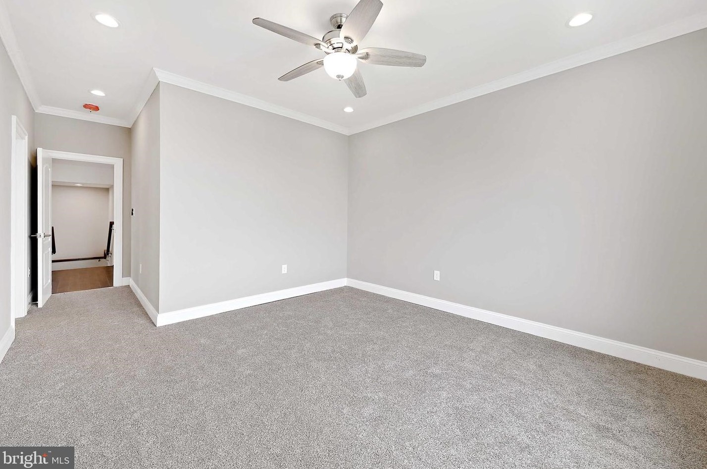 7801 Deboy Ave, Baltimore MD 21222-2719 exterior