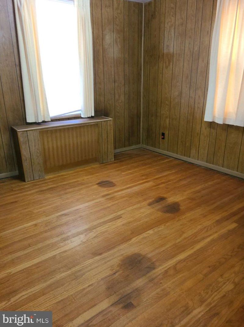 1324 Maple Ave, Baltimore MD  21221-6027 exterior