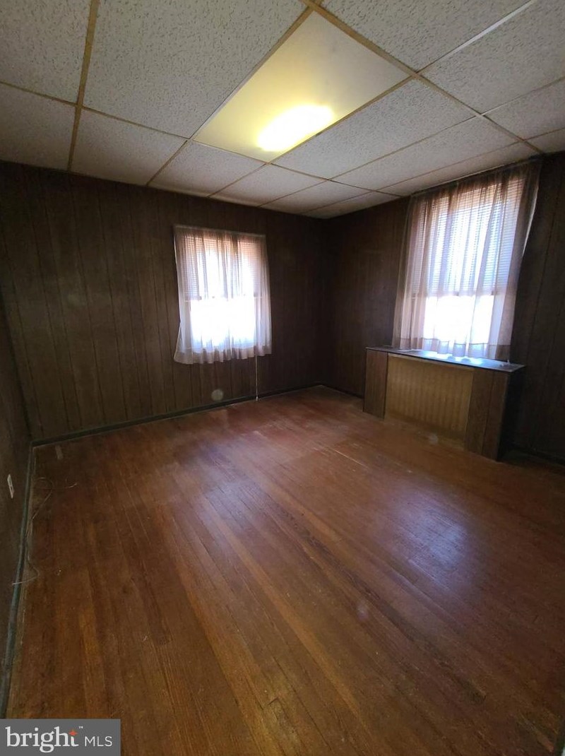 1324 Maple Ave, Baltimore MD  21221-6027 exterior