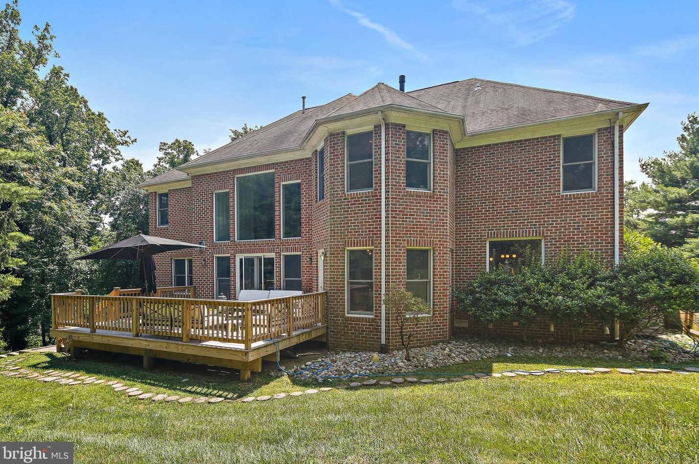 3 Hambleton Ct, Baltimore MD  21208-3333 exterior