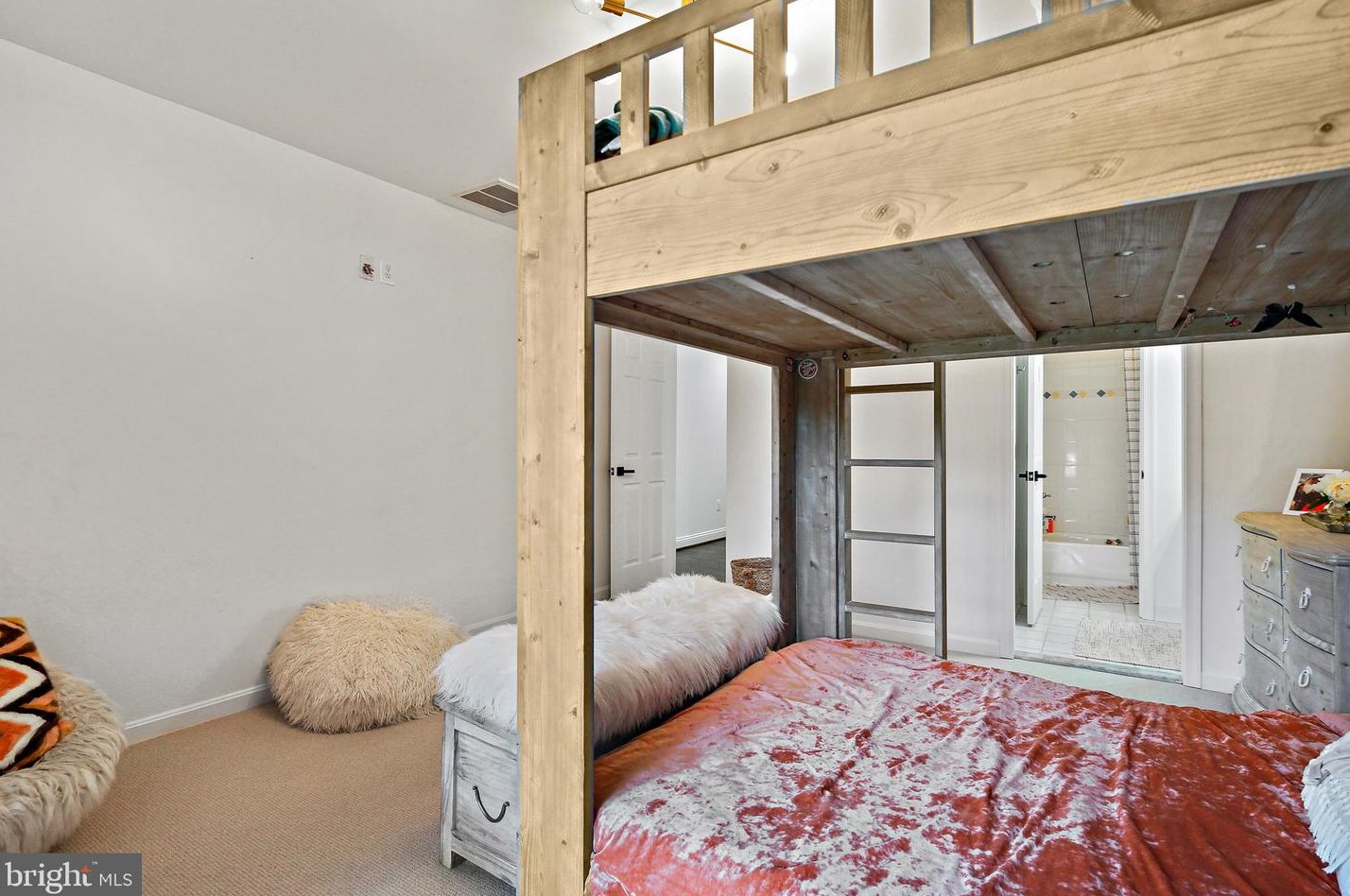 3 Hambleton Ct, Baltimore MD  21208-3333 exterior