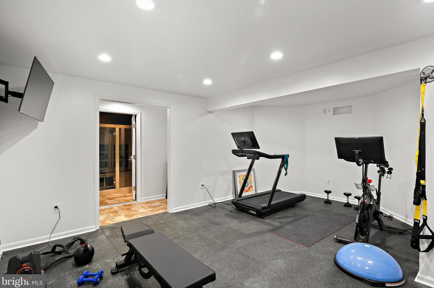 3 Hambleton Ct, Baltimore MD  21208-3333 exterior