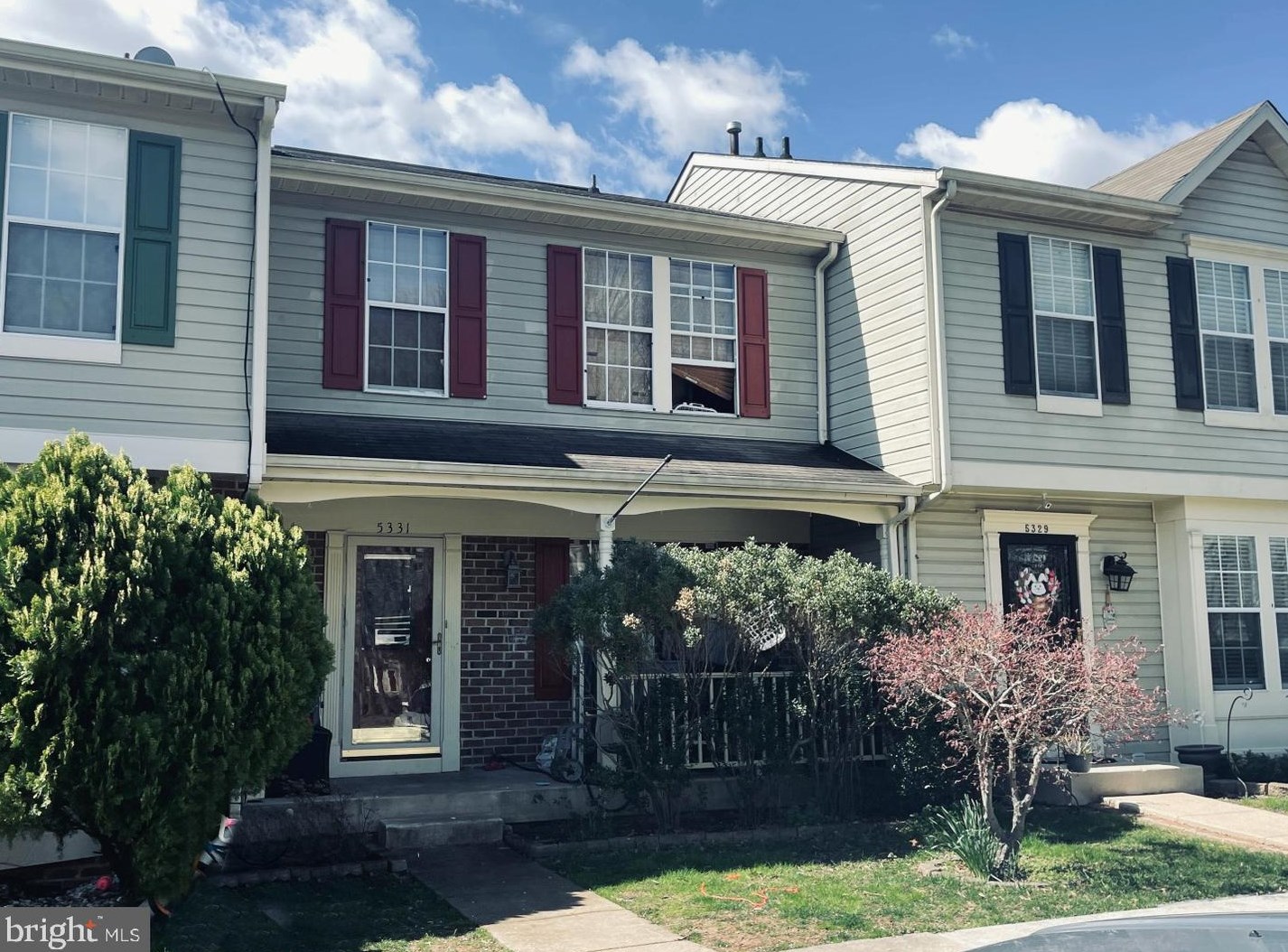 5331 Hollowstone Cir, Baltimore MD  21237-4032 exterior