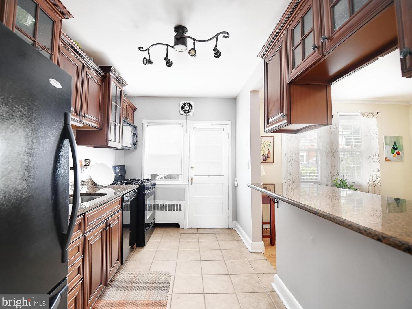 99 Dunkirk Rd, Baltimore MD  21212-1707 exterior