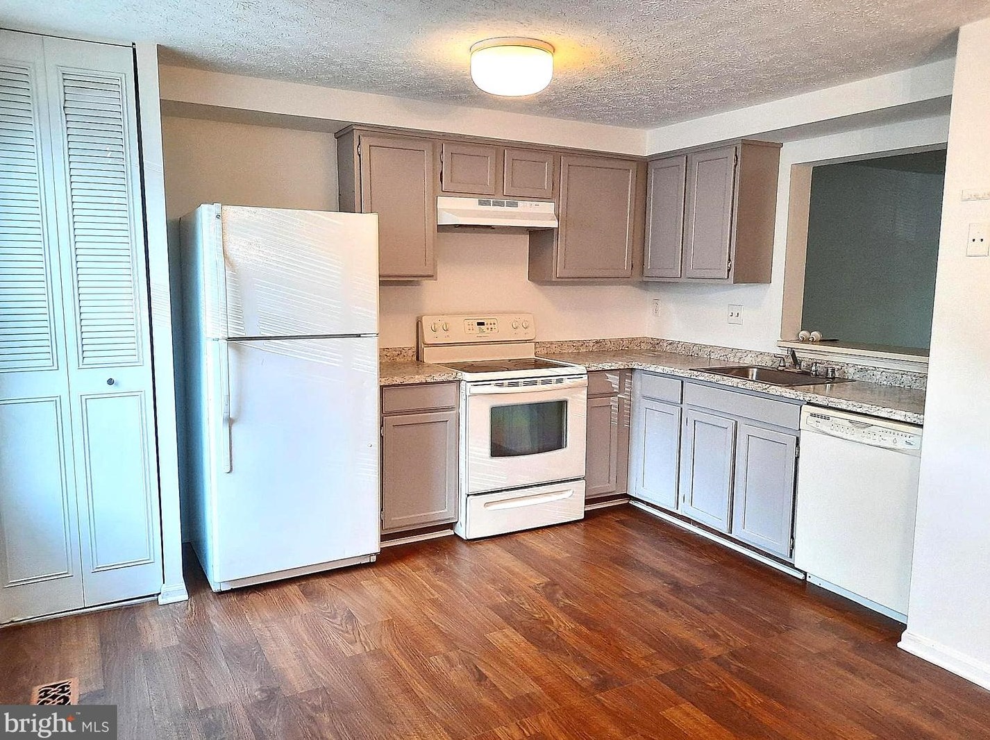 9730 Red Clover Ct, Baltimore MD  21234-1870 exterior