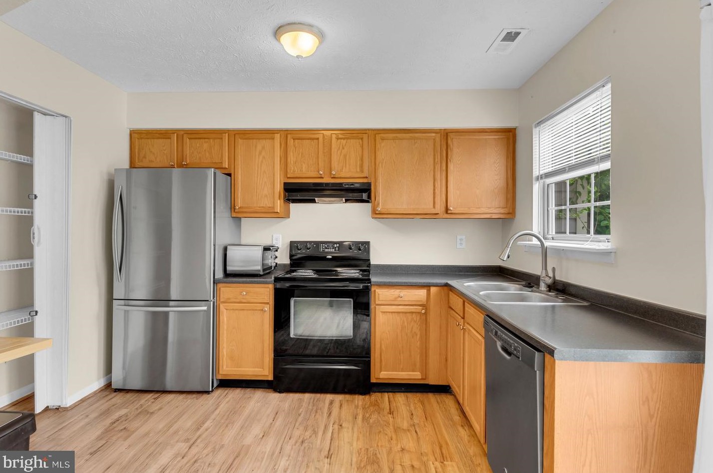 520 Gloucester Ct, Baltimore MD  21220-3673 exterior