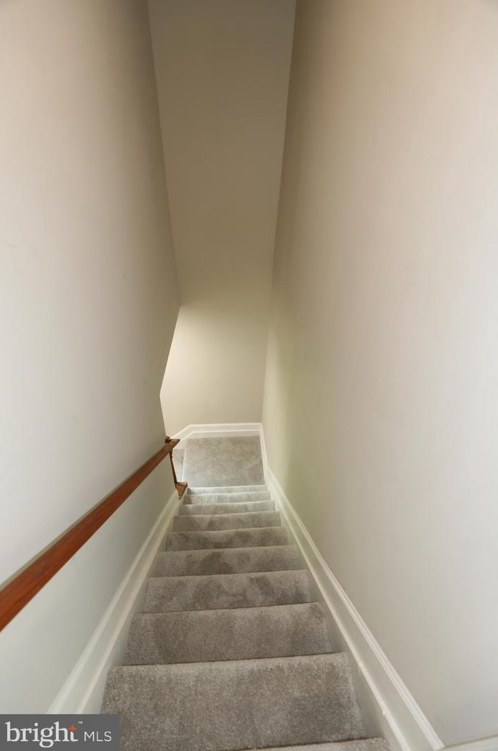 315 Oella Ave, Baltimore MD  21228-5417 exterior