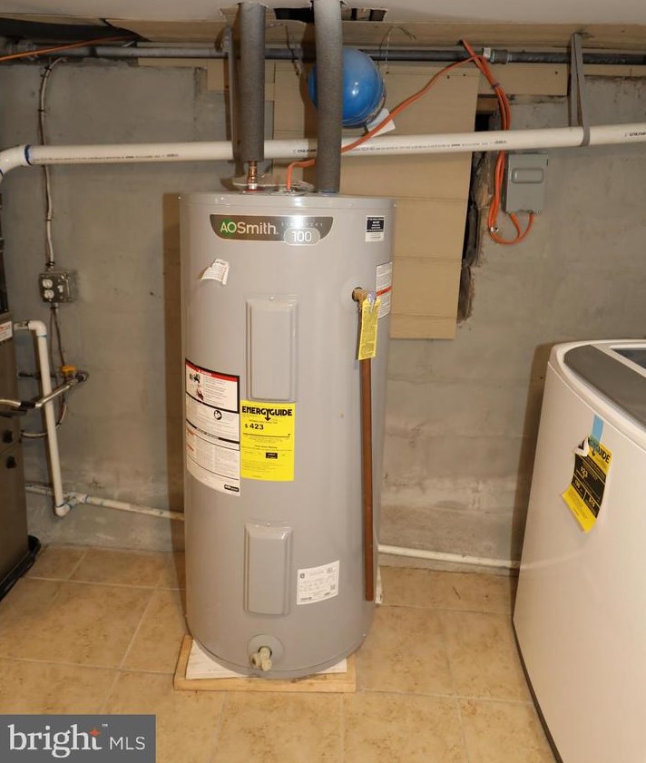 315 Oella Ave, Baltimore MD  21228-5417 exterior