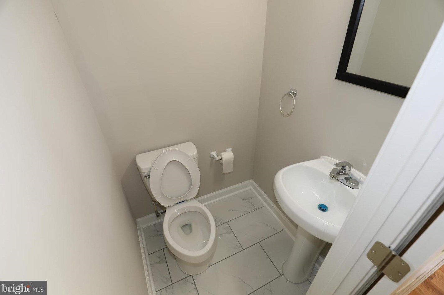 315 Oella Ave, Baltimore MD  21228-5417 exterior