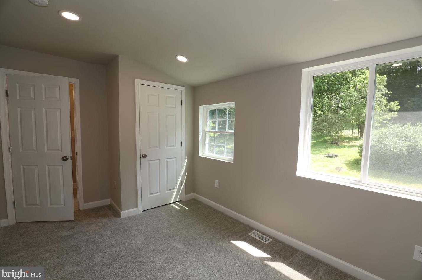 315 Oella Ave, Baltimore MD  21228-5417 exterior