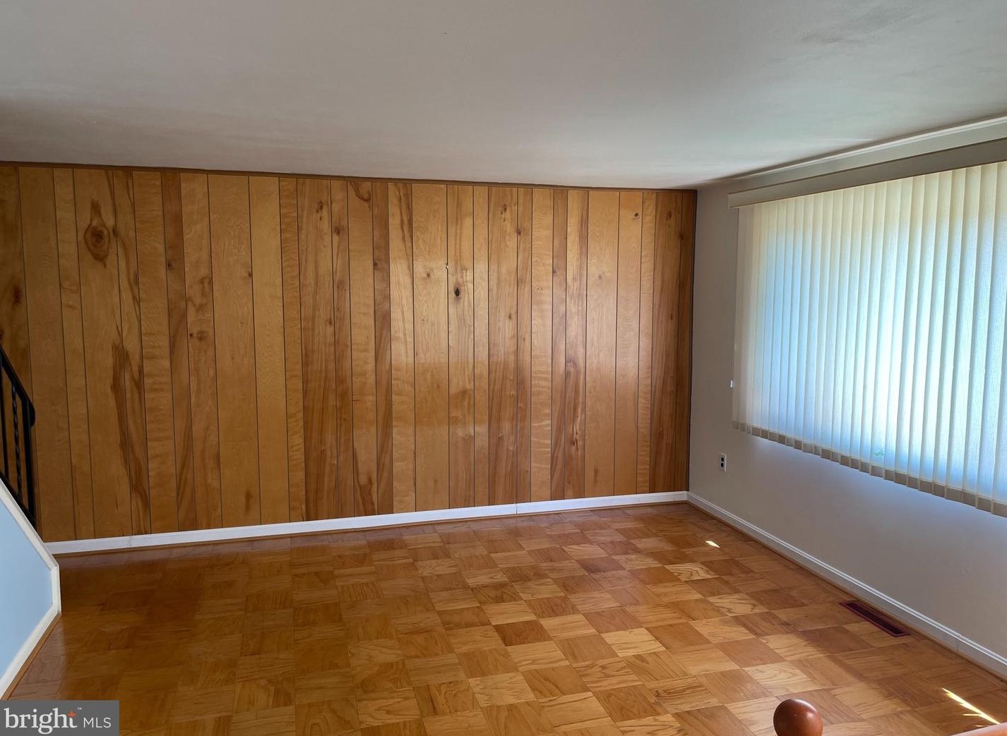 976 Regina Dr, Baltimore MD  21227-2338 exterior